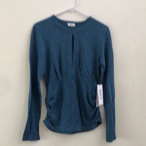 Wilt crew l/ s empire tee key hole front side shifted new fit French blue